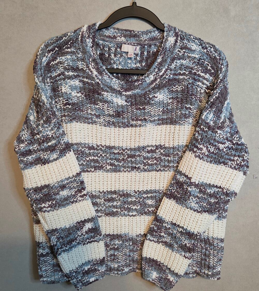 So Women's crewneck pullover sweater cozy blue/purple/white variegated size XXL